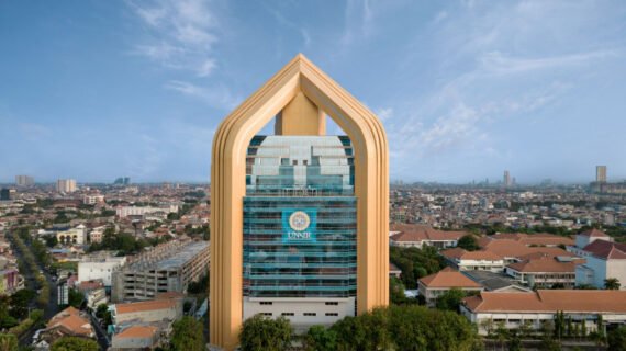 Gedung Unair Surabaya